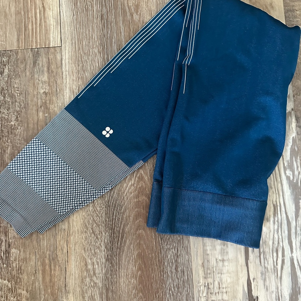 Sweaty Betty Base Blue and Gray Leggings